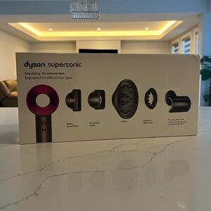 Dyson Supersonic (Brand New)